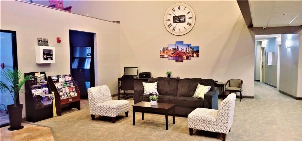 Qube Hotel - Polk City image 29